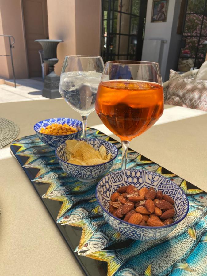 Bed and Breakfast Le Gabriel Claviers Екстер'єр фото